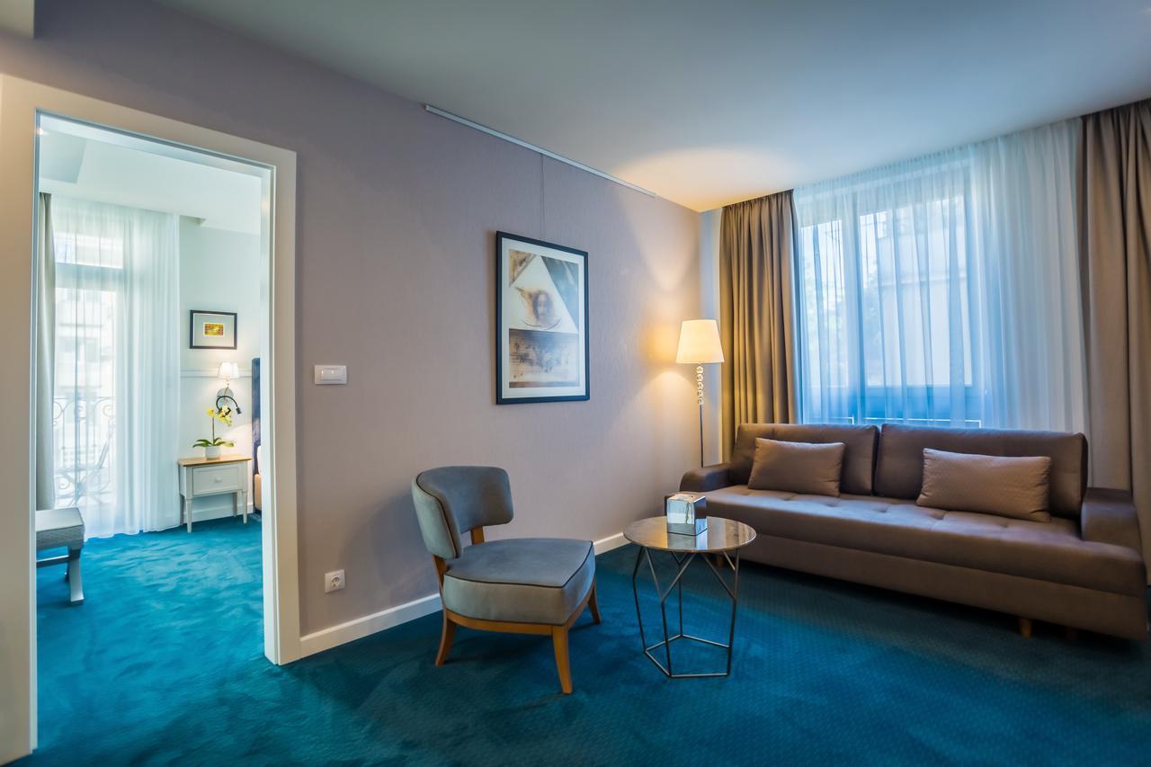 Hotel Residence Promenade 布尔加斯 外观 照片 Suite